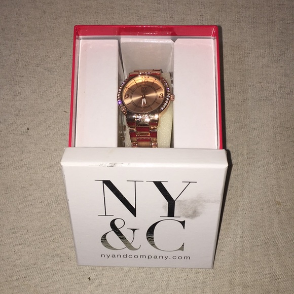 NY&C Watch - Picture 1 of 4